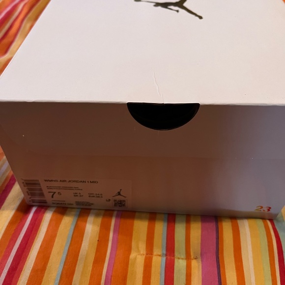 Air Jordan 1 mid women’s size 7 and a half